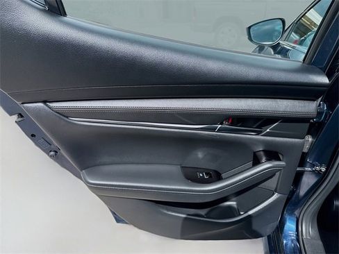 Used 2024 MAZDA MAZDA3 s image 25