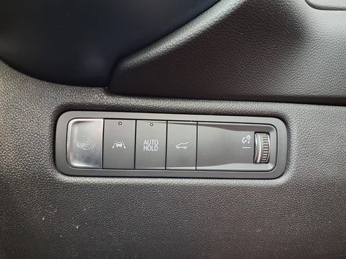 Used 2024 Chevrolet Equinox EV LT w/ LPO, Active Package FWD image 16