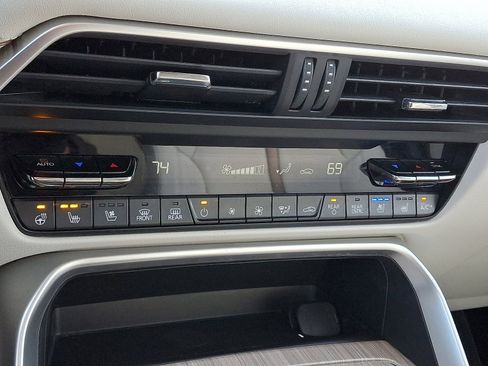 Certified 2024 MAZDA CX-90 Plug-In Hybrid w/ Premium Plus image 18