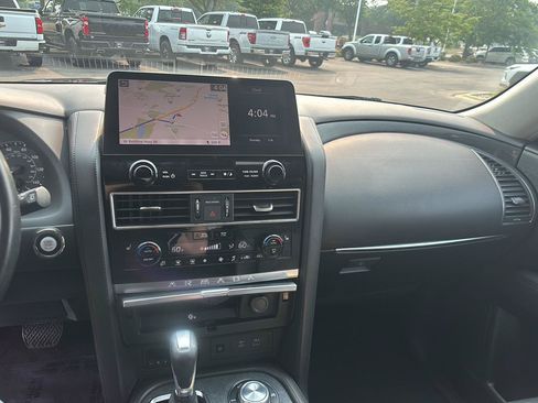 Used 2021 Nissan Armada SV AWD/4WD image 32