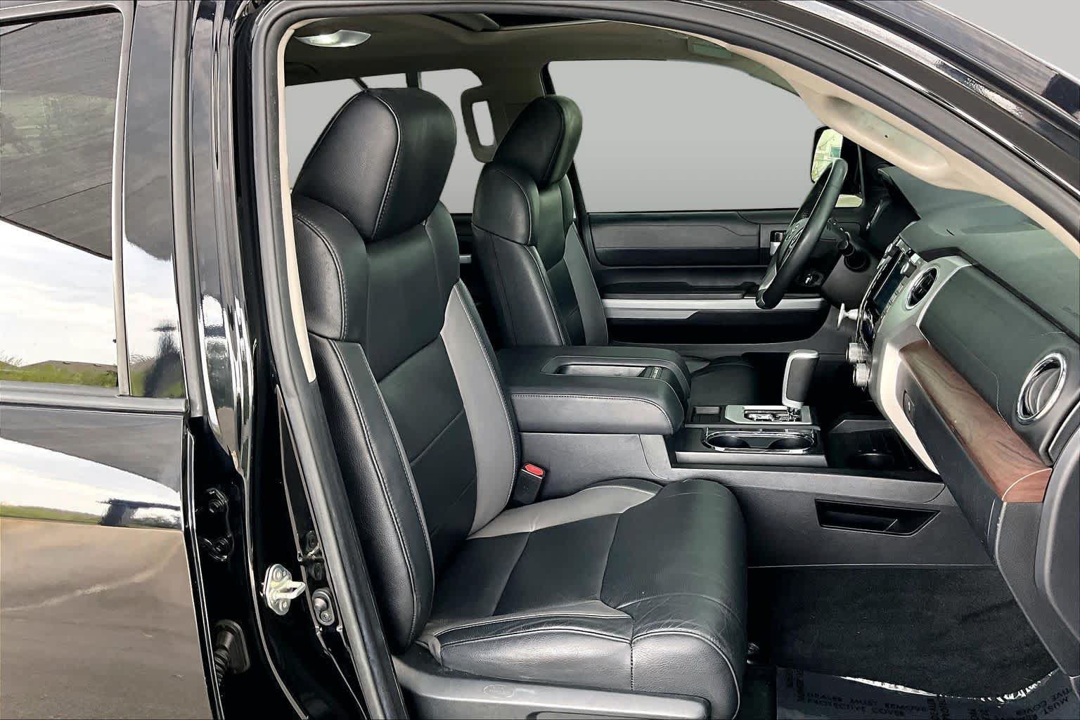 Used 2021 Toyota Tundra Limited w/ Limited Premium Package AWD/4WD image 9