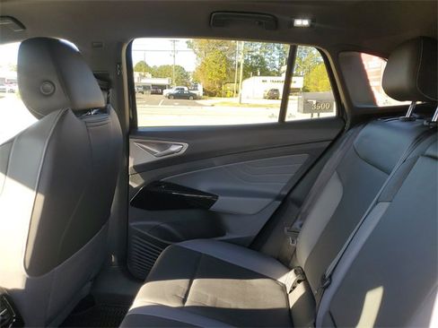 Certified 2023 Volkswagen ID.4 Pro S image 10