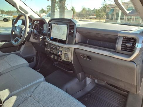 Used 2025 Ford F150 XL image 19
