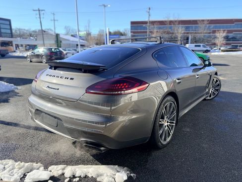 Used 2015 Porsche Panamera 4 image 6