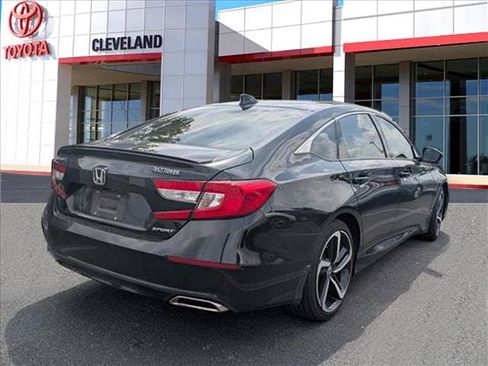 Used 2022 Honda Accord Sport image 6