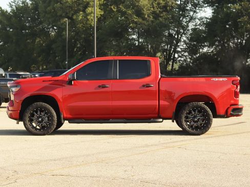 Used 2023 Chevrolet Silverado 1500 Custom AWD/4WD image 4