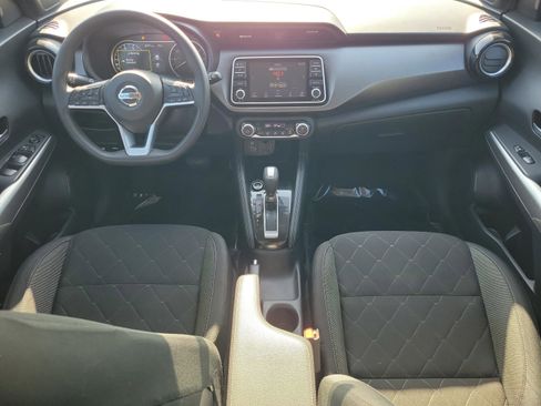 Certified 2020 Nissan Kicks SV image 15