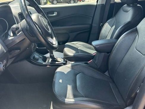 Used 2020 Jeep Compass Limited AWD/4WD image 18