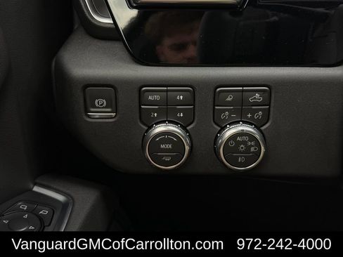 New 2026 GMC Sierra 1500 SLT AWD/4WD image 19