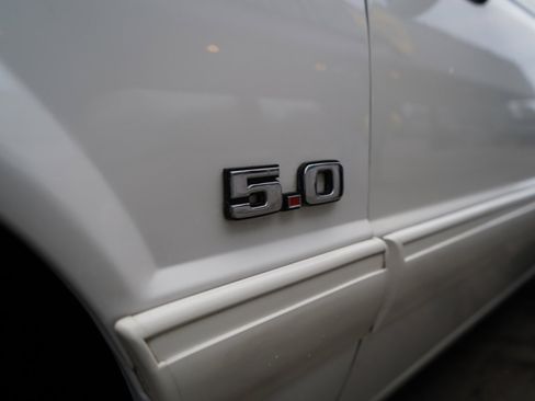 Used 1993 Ford Mustang LX image 89