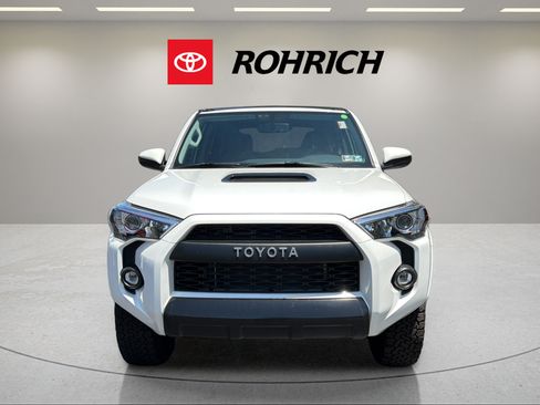 Used 2019 Toyota 4Runner TRD Pro AWD/4WD image 2