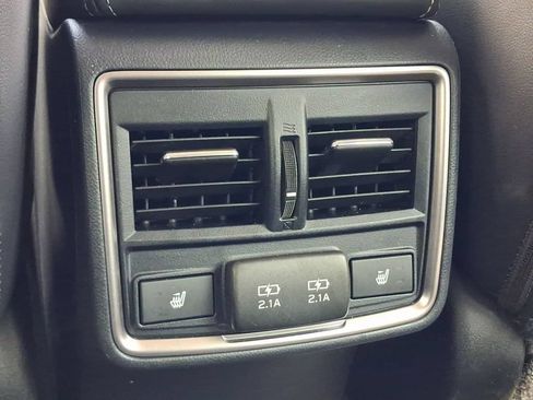 Used 2019 Subaru Forester Touring AWD/4WD image 26