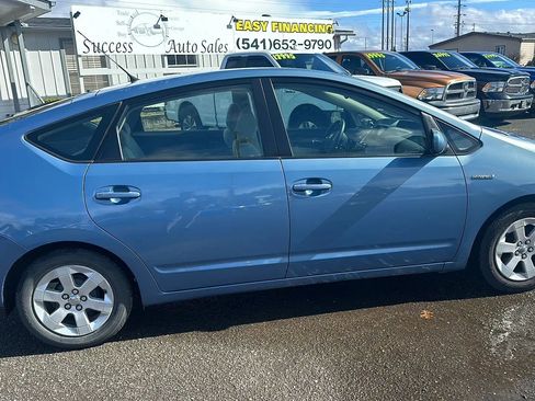 Used 2007 Toyota Prius FWD image 3
