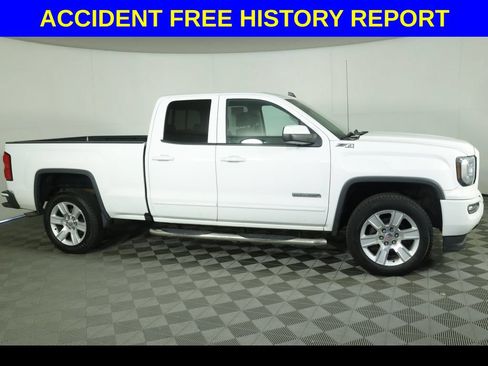 Used 2017 GMC Sierra 1500 SLE w/ SLE Value Package AWD/4WD image 2