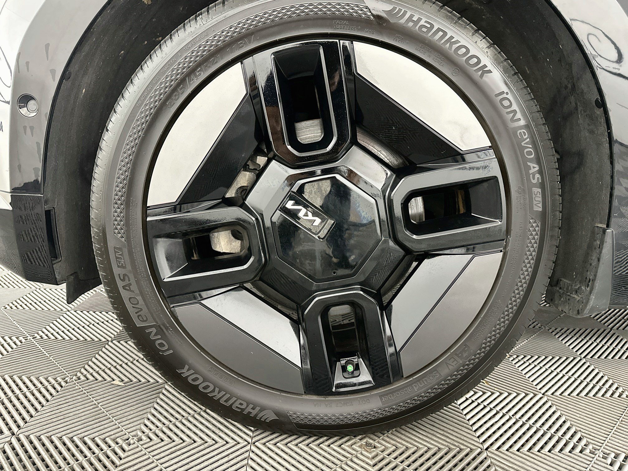 Used 2024 Kia EV9 GT-Line AWD/4WD image 37
