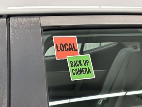 Used 2015 Toyota Corolla LE image 7