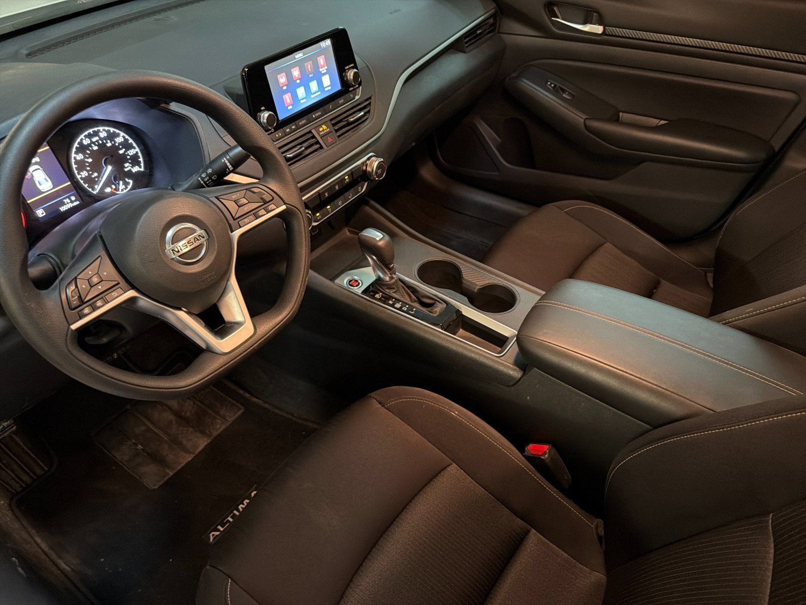 Used 2022 Nissan Altima 2.5 S FWD image 9