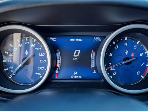 Used 2018 Maserati Ghibli S GranSport image 16