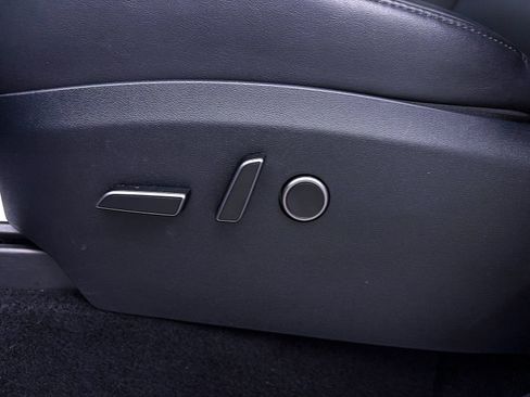 Used 2023 Tesla Model Y Long Range image 19