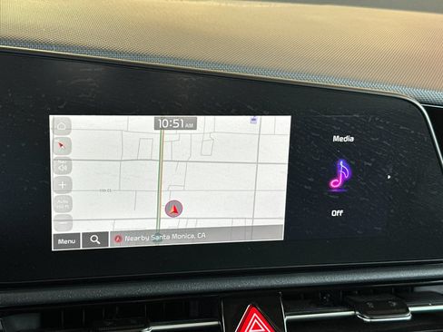 Certified 2024 Kia Niro SX Touring FWD image 27