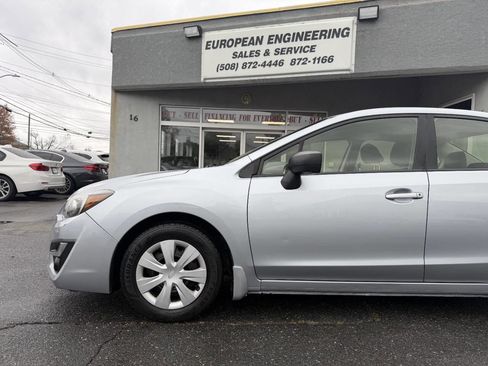 Used 2016 Subaru Impreza 2.0i AWD/4WD image 9