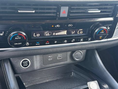 Certified 2023 Nissan Rogue SL w/ SL Premium Package FWD image 24