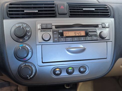 Used 2005 Honda Civic Hybrid Sedan image 35