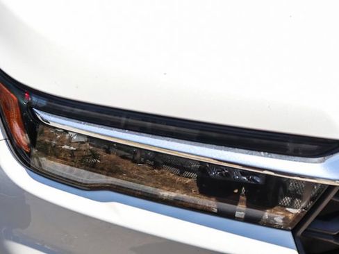 Used 2023 Honda Pilot EX-L image 6