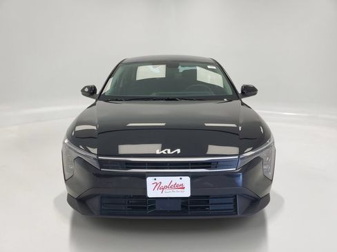 Used 2025 Kia K4 FWD image 2