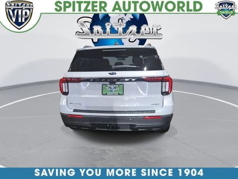 Used 2025 Ford Explorer Active image 8