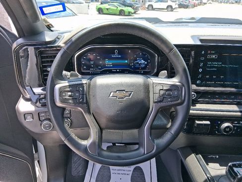Used 2024 Chevrolet Silverado 1500 ZR2 w/ Technology Package AWD/4WD image 9