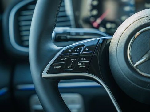 New 2026 Mercedes-Benz GLS 450 4MATIC image 31
