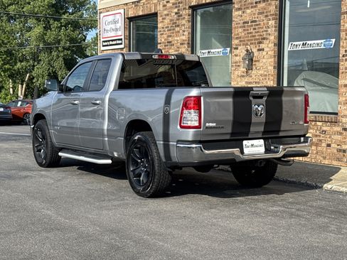 Used 2022 RAM 1500 Big Horn AWD/4WD image 3