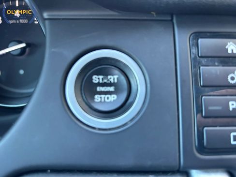 Used 2019 Land Rover Discovery Sport SE image 31