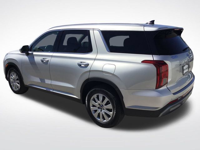 Used 2024 Hyundai Palisade SEL FWD image 3