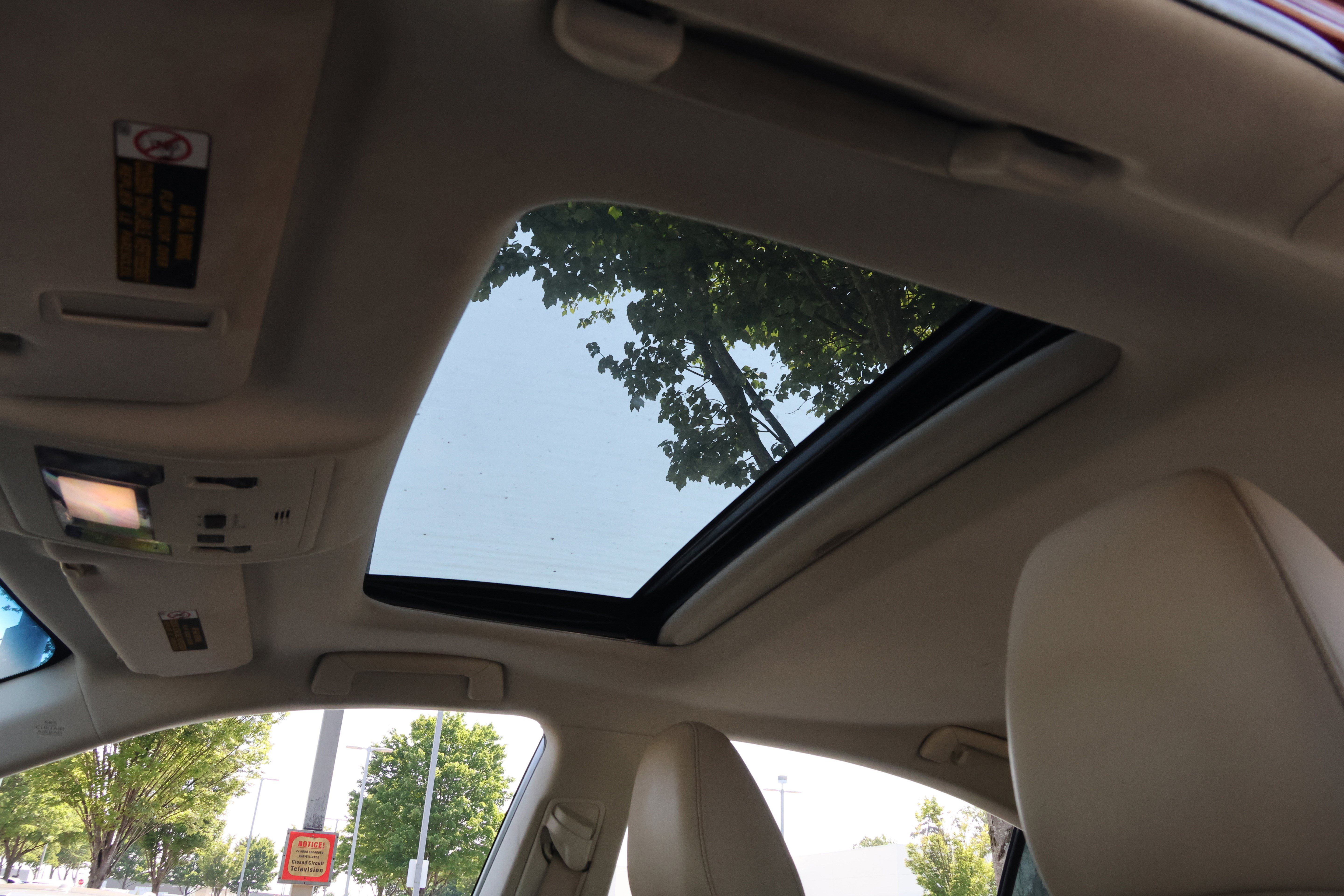 Used 2017 Lexus ES 350 w/ Premium Package FWD image 32