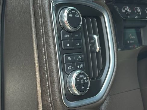 Used 2021 GMC Sierra 1500 SLT AWD/4WD image 21