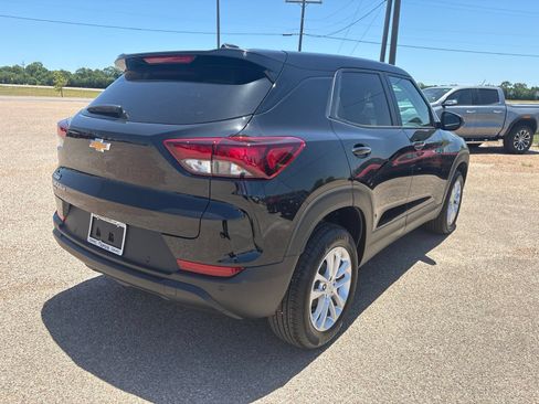 New 2026 Chevrolet TrailBlazer LS w/ LS Convenience Package AWD/4WD image 6