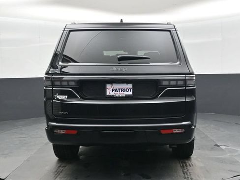 New 2026 Jeep Grand Wagoneer Limited AWD/4WD image 25