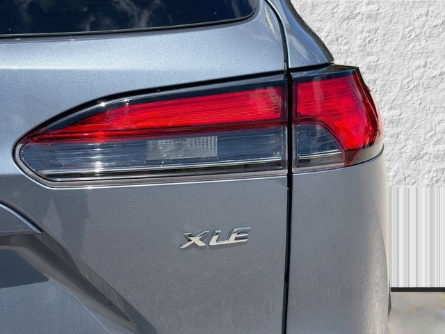 Used 2023 Toyota Corolla Cross XLE FWD image 10