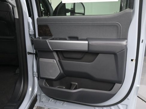 New 2026 Ford F250 Lariat w/ Chrome Package image 19