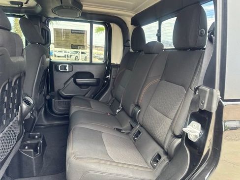 Certified 2023 Jeep Gladiator Mojave w/ Trailer Tow Package AWD/4WD image 10