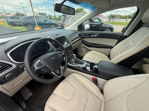 Used 2016 Ford Edge Titanium w/ Equipment Group 301A AWD/4WD image 15