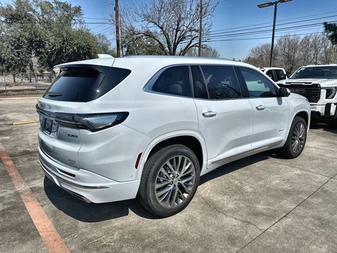 New 2026 Buick Enclave Avenir w/ Super Cruise Package image 11