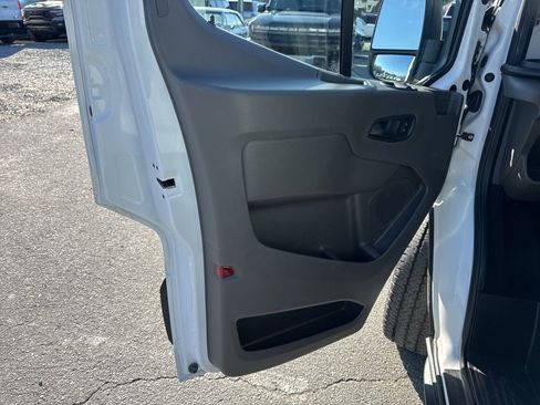 Used 2020 Ford Transit 350 XLT image 22