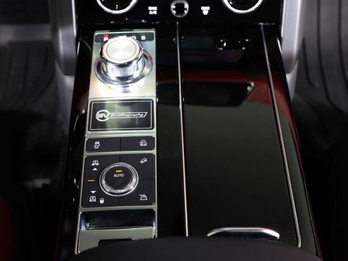 Used 2021 Land Rover Range Rover SV Autobiography Dynamic image 42