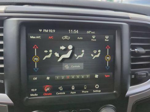 Used 2019 RAM 1500 Big Horn AWD/4WD image 16
