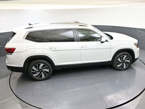 Certified 2025 Volkswagen Atlas SEL image 47