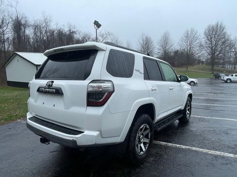 Used 2021 Toyota 4Runner TRD Off-Road Premium w/ Moonroof Package image 3