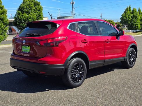 Used 2018 Nissan Rogue Sport S AWD/4WD image 5